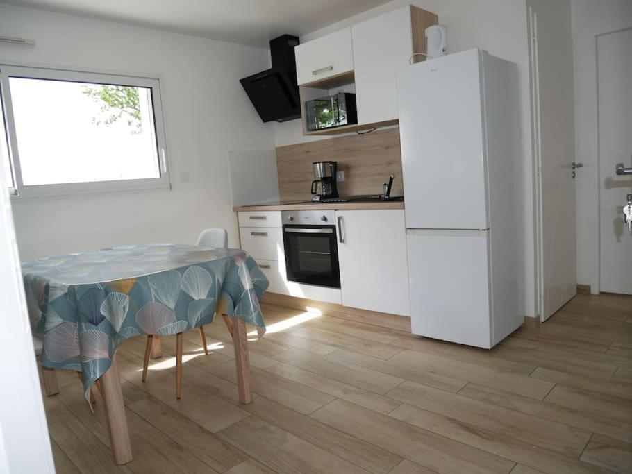 Appt T2 Confortable Ла-Рош-сюр-Йон Экстерьер фото